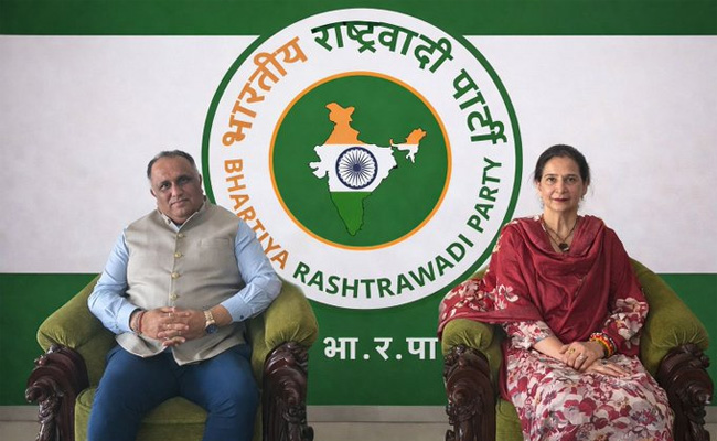 Expelled Punjab Congress leader Navjot Kaur Sidhu launches new political outfit